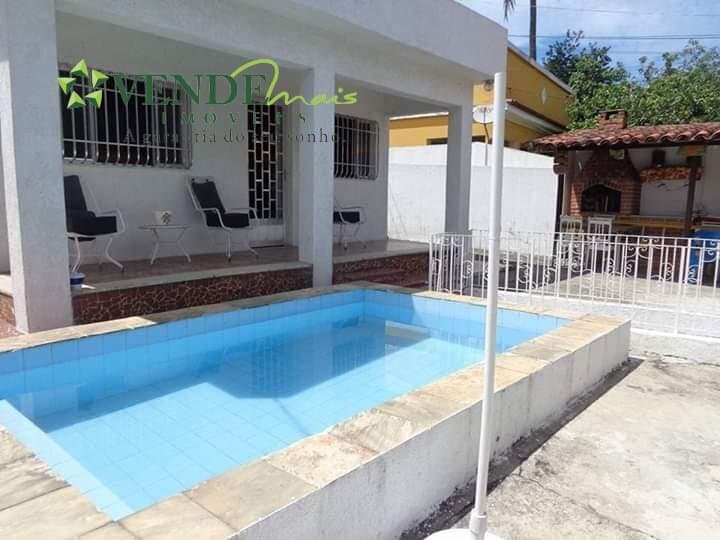 Casa Linear para Venda em Colubandê São Gonçalo-RJ