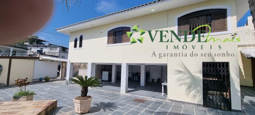 Casa em São Gonçalo - Colubande