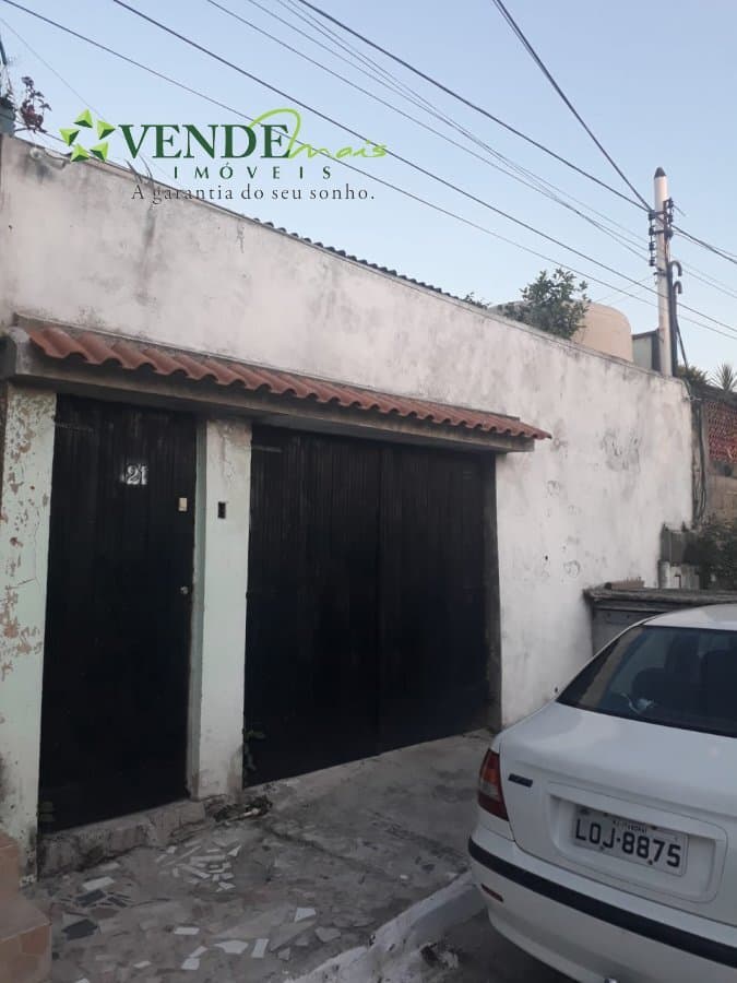 Casa Padrão para Venda em Marambaia São Gonçalo-RJ