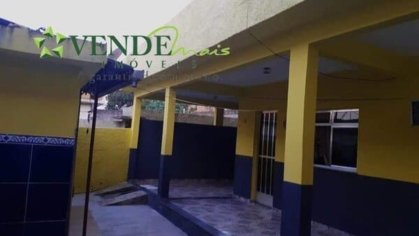 Casa Padrão para Venda em Santa Luzia São Gonçalo-RJ