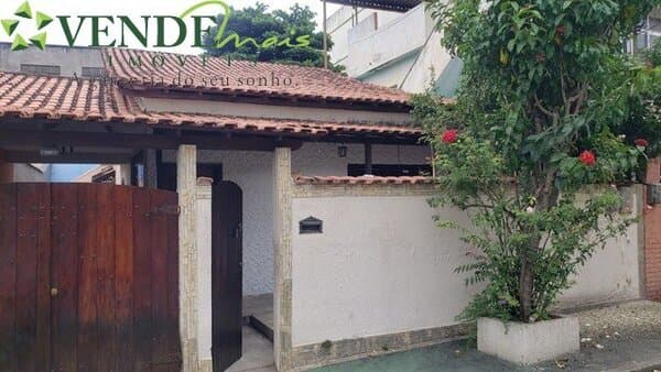 Casa Padrão para Venda em Barro Vermelho São Gonçalo-RJ