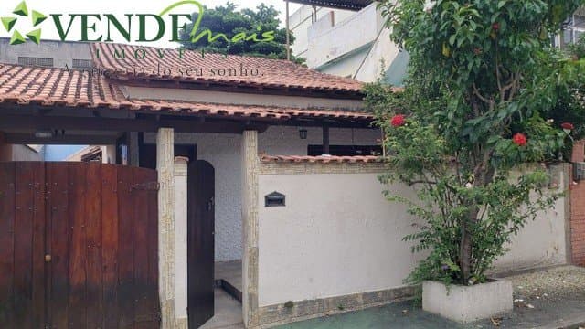 Casa Padrão para Venda em Barro Vermelho São Gonçalo-RJ