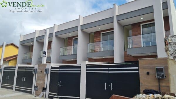 Casa Padrão para Venda em Trindade São Gonçalo-RJ