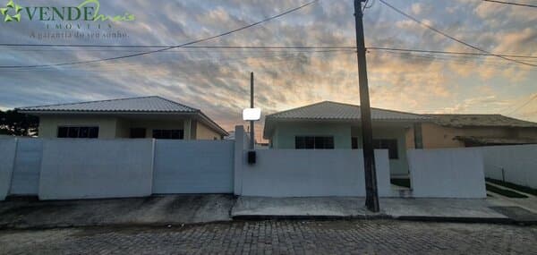 Casa em Condomínio para Venda em Caluge Itaboraí-RJ