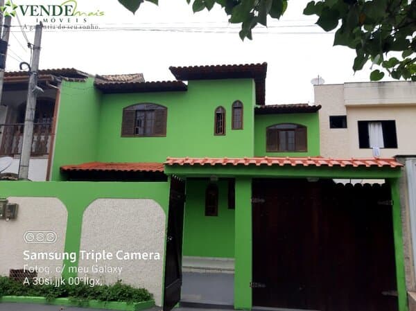 Casa Linear para Venda em Amendoeira São Gonçalo-RJ