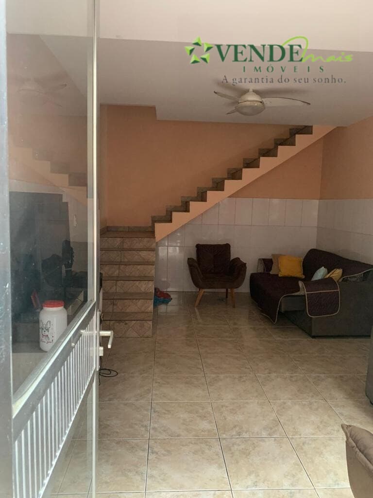 Sobrado em São Gonçalo - Neves