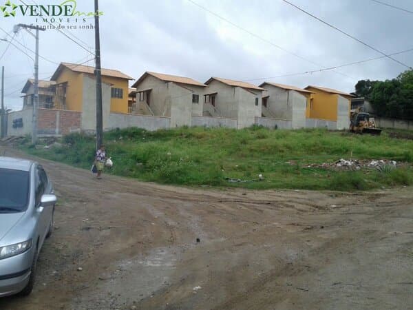 Terreno para Venda em Jóquei Clube São Gonçalo-RJ