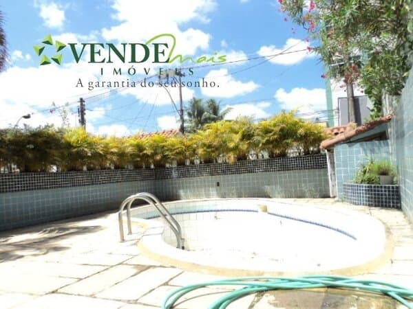 Casa Alto Padrão para Venda em Bandeirante São Gonçalo-RJ