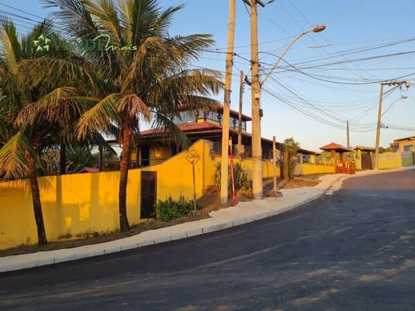 Casa Alto Padrão para Venda em Ponta Negra Maricá-RJ