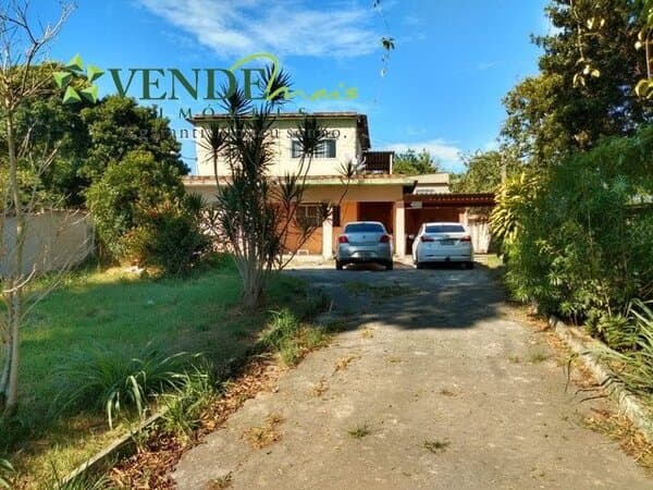 Casa Padrão para Venda em Marambaia São Gonçalo-RJ