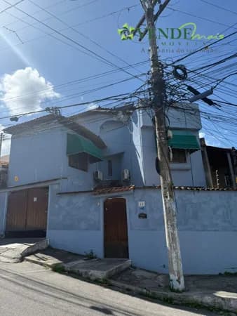 Sobrado em São Gonçalo - Centro