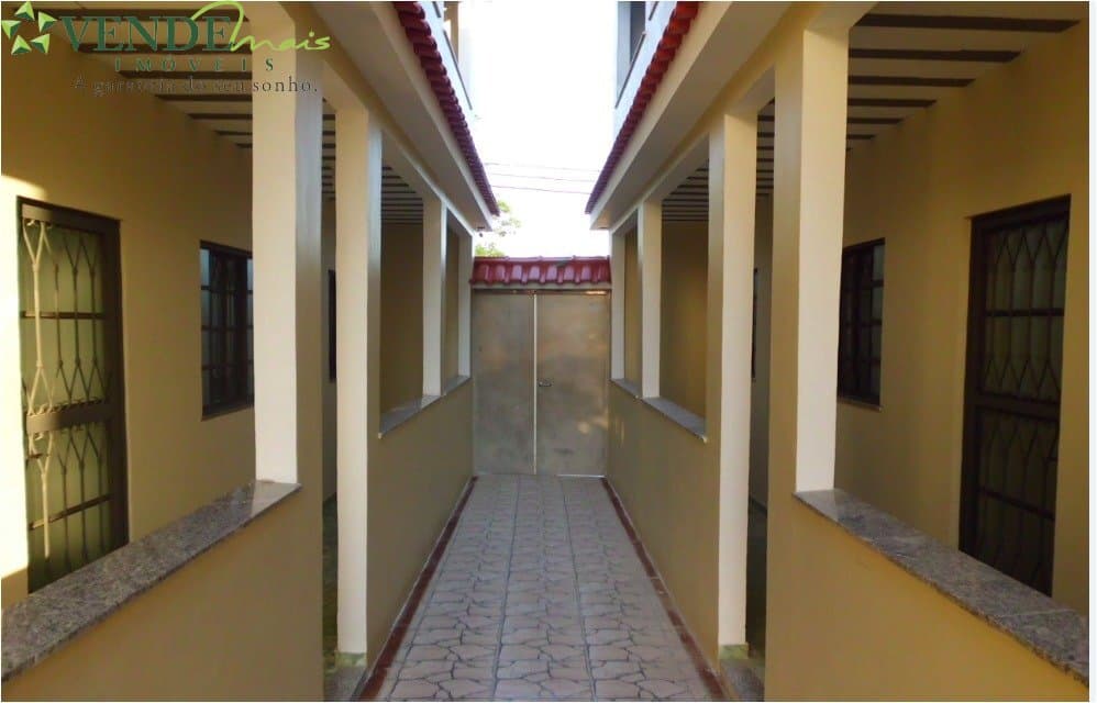 Casa Linear para Venda em Pacheco São Gonçalo-RJ
