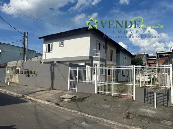 Sobrado em São Gonçalo - Trindade