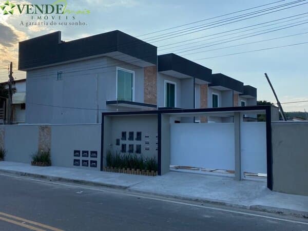 Casa Duplex para Venda em Jardim Atlântico Maricá-RJ