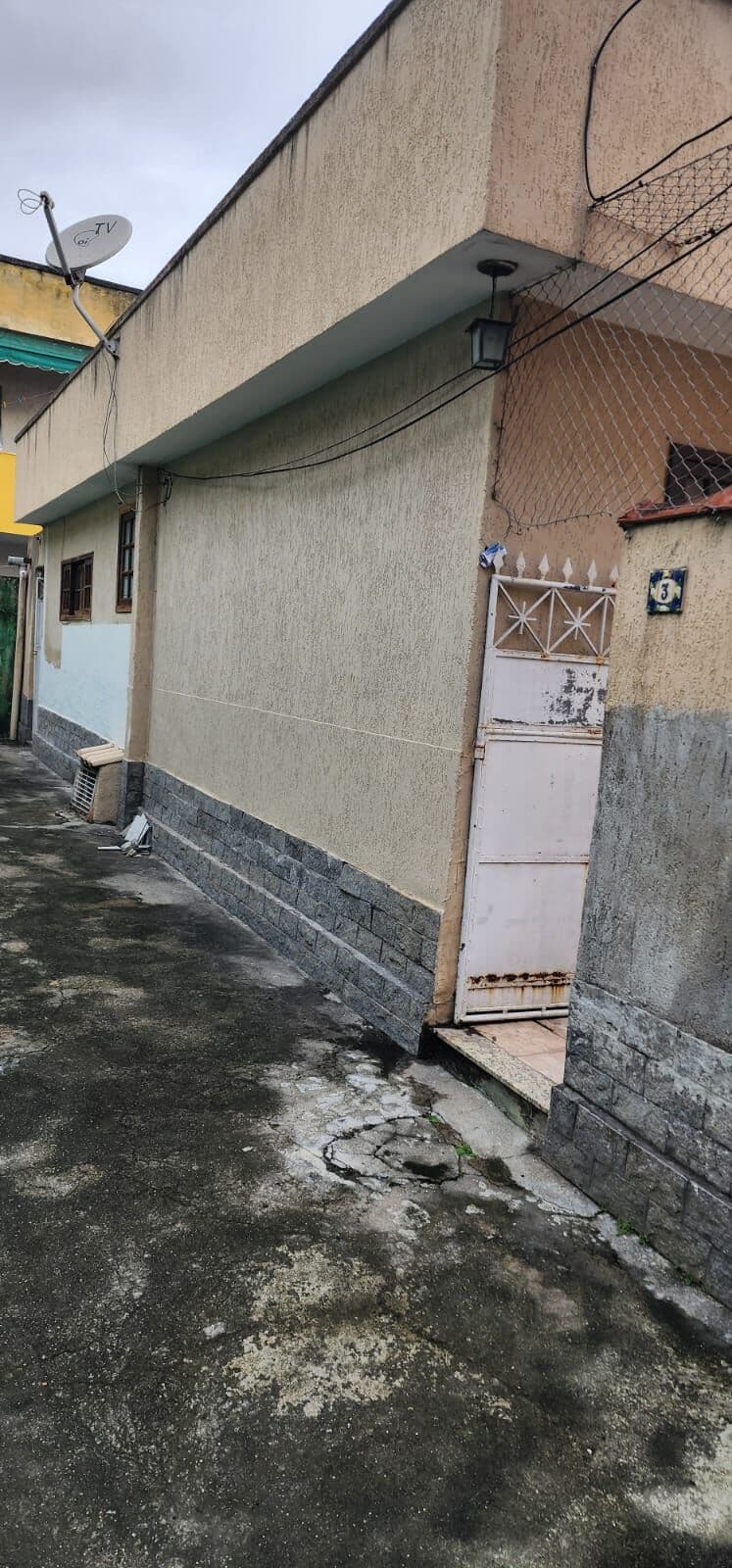 Casa Padrão para Venda em Zé Garoto São Gonçalo-RJ