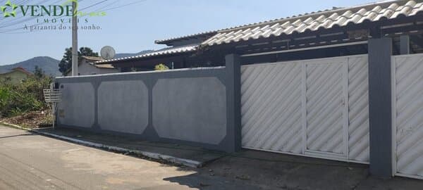Casa Padrão para Venda em Centro Saquarema-RJ