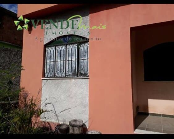 Casa Padrão para Venda em Almerinda São Gonçalo-RJ