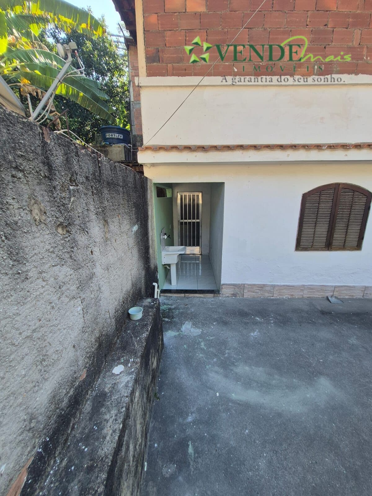 Casa em São Gonçalo - Almerinda