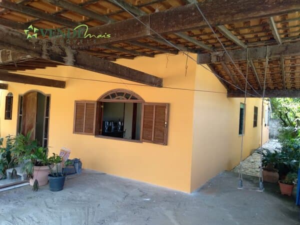 Casa Padrão para Venda em Arsenal São Gonçalo-RJ