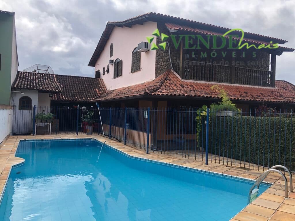 Casa em São Gonçalo - Centro