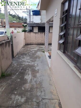 Casa Linear para Venda em Barro Vermelho São Gonçalo-RJ