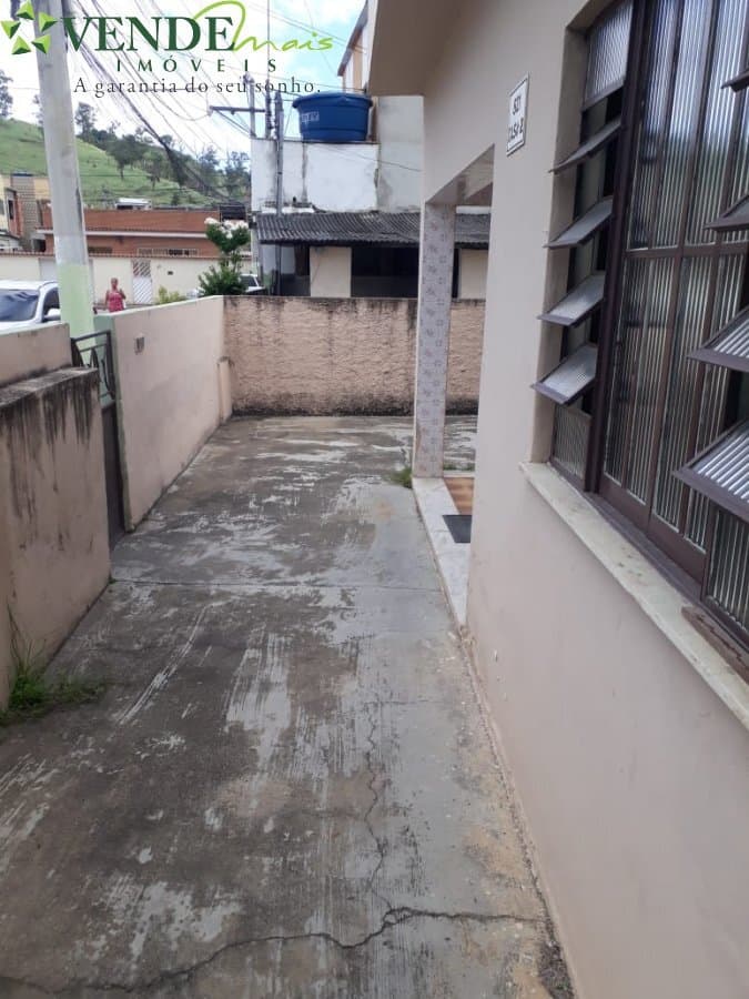 Casa Linear para Venda em Barro Vermelho São Gonçalo-RJ