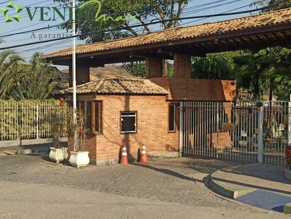 Casa Duplex para Venda em Amendoeira São Gonçalo-RJ