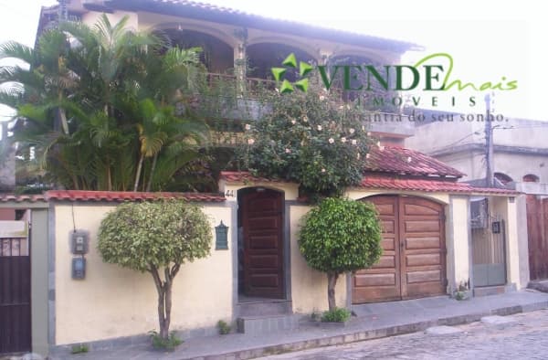 Sobrado em São Gonçalo - Parada 40