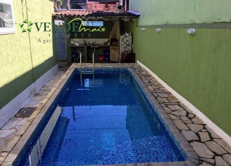 Casa Linear para Venda em Pacheco São Gonçalo-RJ