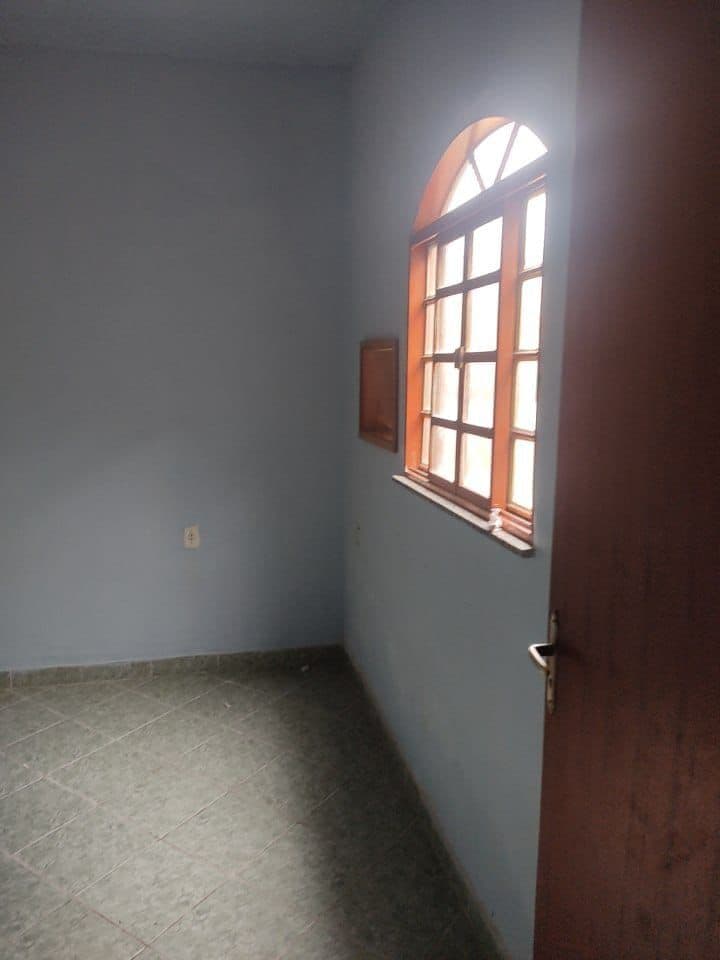 Casa Padrão para Venda em Barracão São Gonçalo-RJ