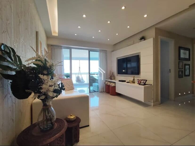 Apartamento de 3 quartos, frontal lagoa