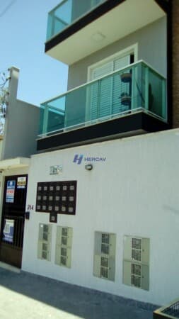 APARTAMENTO CONDOMINIO FECHADO - 1º ANDAR