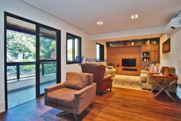 Apartamento à venda em Vila Sônia com 138m2, 3 quartos, 3 suítes e 3 vagas