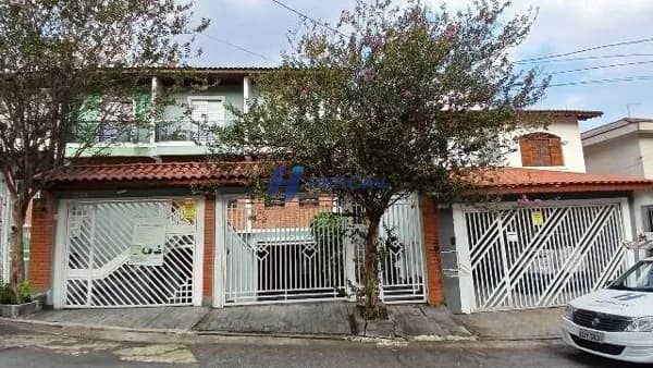 SOBRADO COM 210 m2 MOBILIADO
