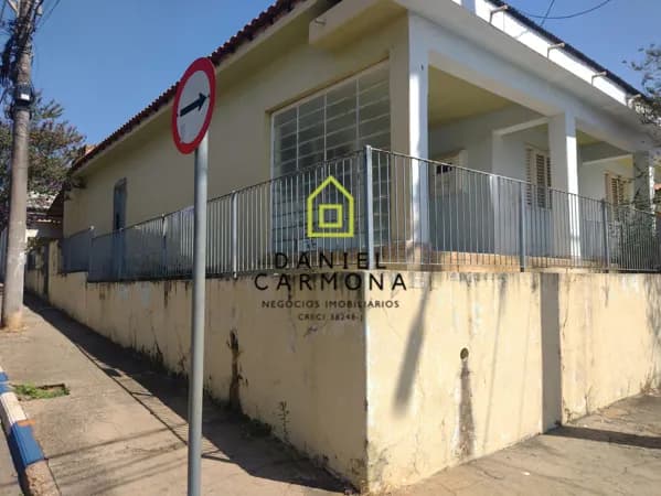 02 Casas de Esquina com 469 m² Terreno - Centro - Elias Fausto/SP