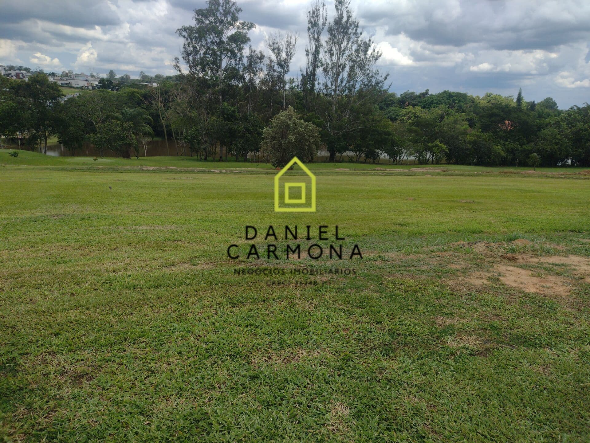 Terreno 1.000 m² - Fundo para o Lago- Condomínio Jardins do Golfe - Indaiatuba/SP