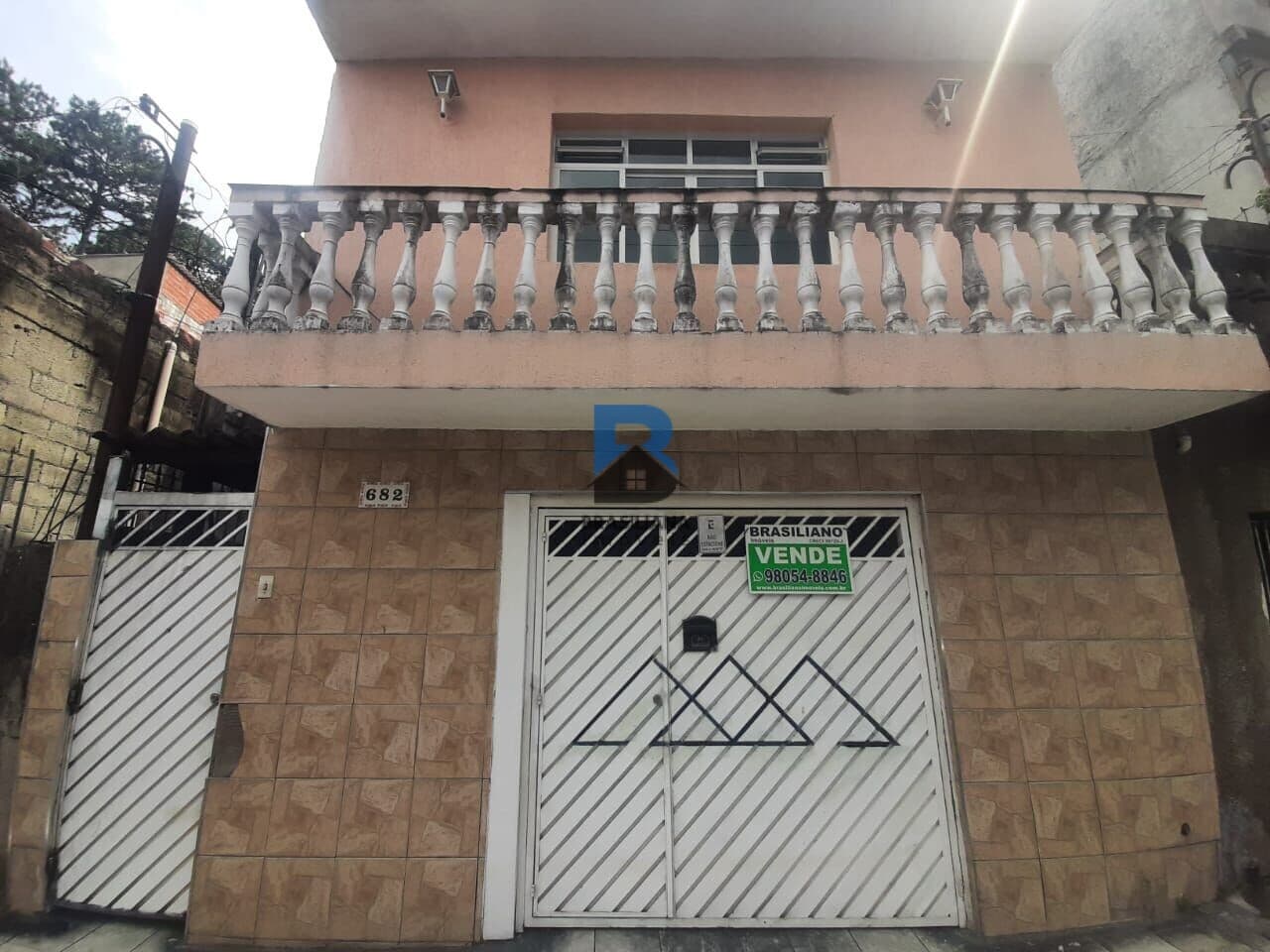 Casa no Campo Limpo.