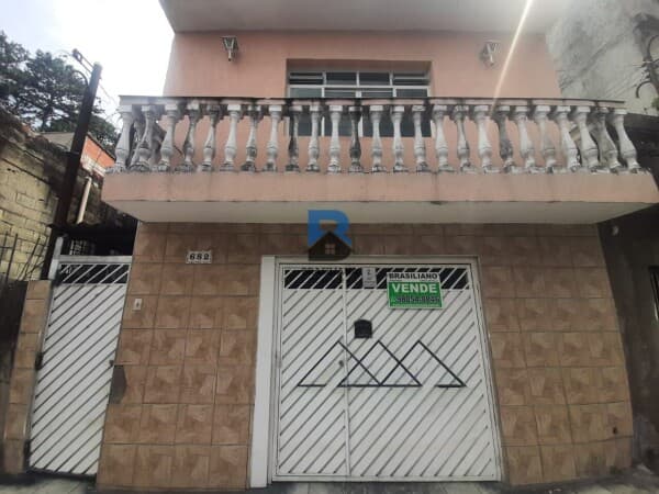 Casa no Campo Limpo.