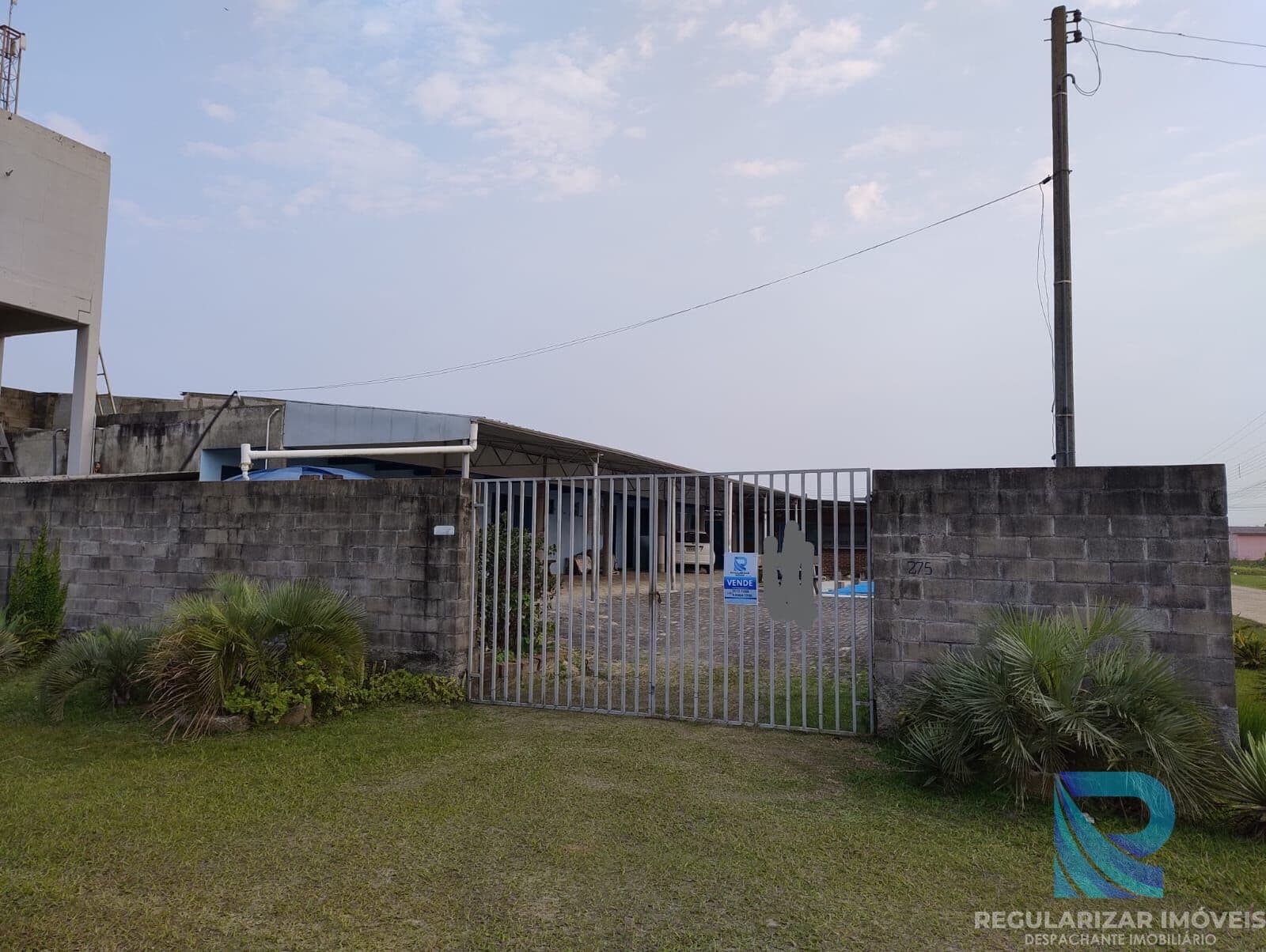 Casa com 6 quartos para aluguel de Veraneio.