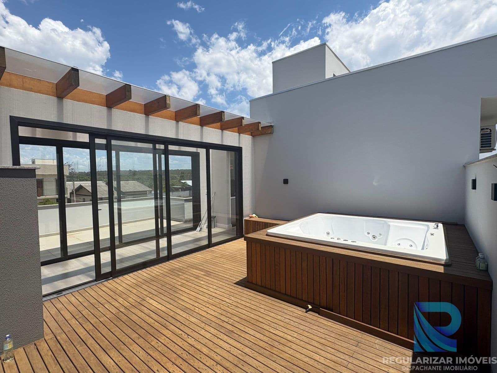 Casa Semi-Mobiliada com Terraço e Hidromassagem em Bellatorres – Passo de Torres/SC
