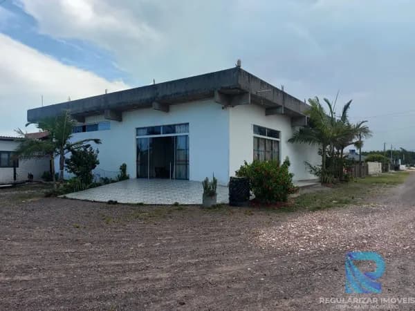 Prédio/Edifício Inteiro em Passo de Torres - Praia Pérola