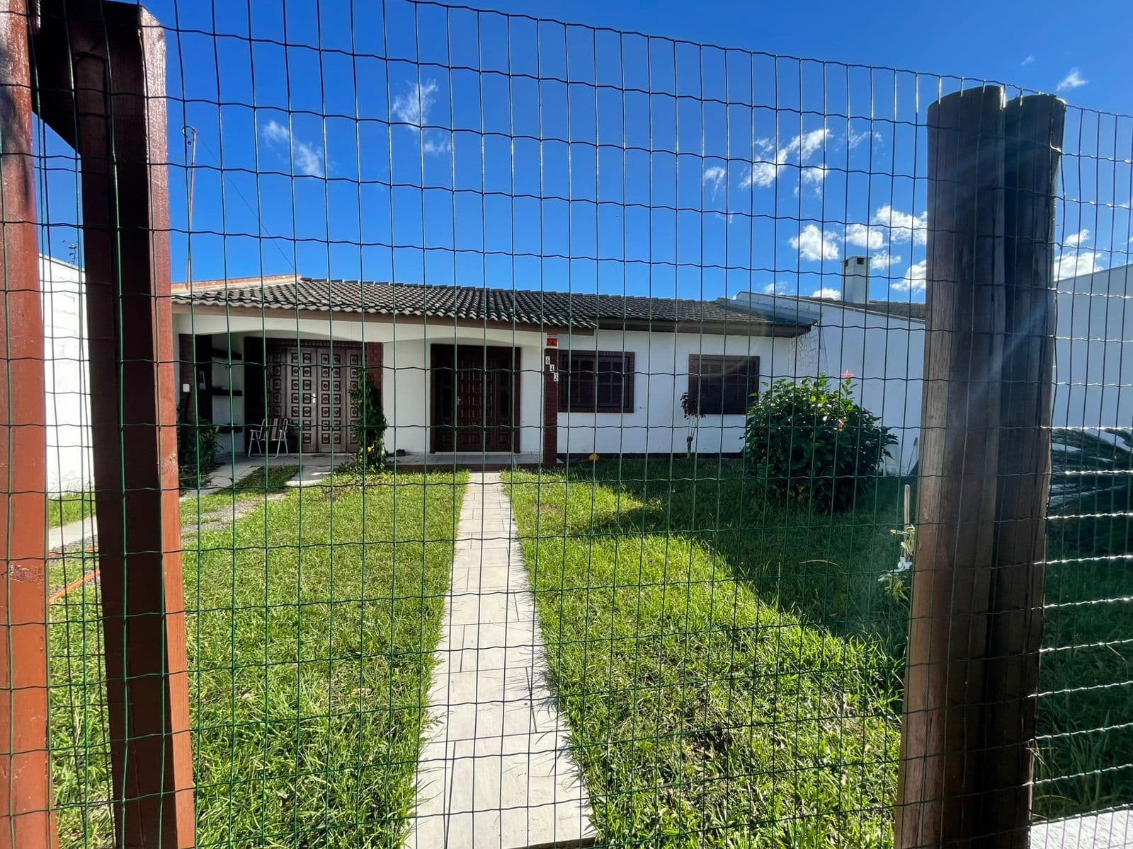 Casa 3 dormitórios a venda na Bellatorres