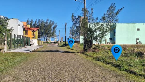 Terreno à venda no bairro Bellatorres com 528m² próximo do ar