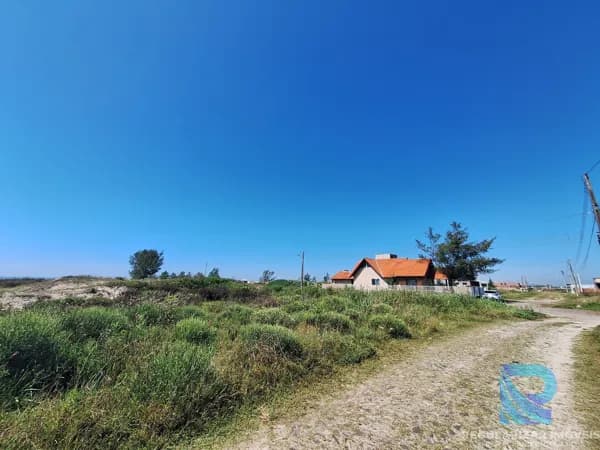 Terreno a venda, 50 metros do mar, Passo de Torres SC