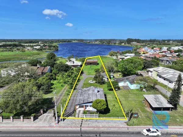Chácara 3.620m² - Gaivota/Sombrio – Frente para Avenida e Fundos para Lagoa de Fora | 3.620