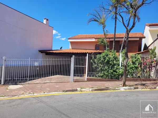 Casa em Bragança Paulista - Jardim Nova Bragança