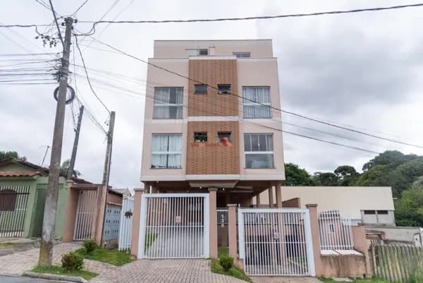 🏡 Apartamento Térreo à Venda – Centro de Araucária