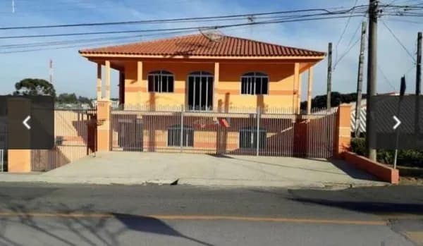 Sobrado à Venda em Araucária - Vivalar Imóveis