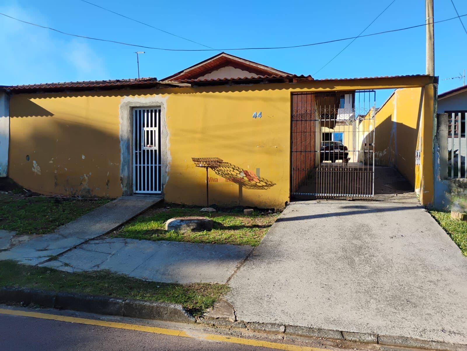 🏠 Sobrado com Casa Adicional à Venda – Capela Velha – Araucária