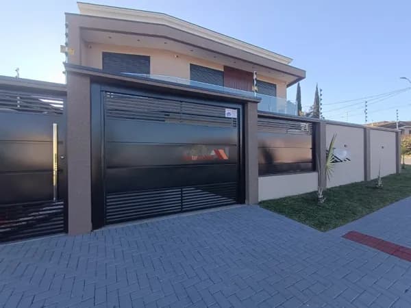 Sobrado de Luxo à Venda - Fazenda Velha, Araucária